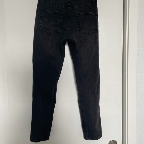 black distressed jeans - Picture 2 of 3